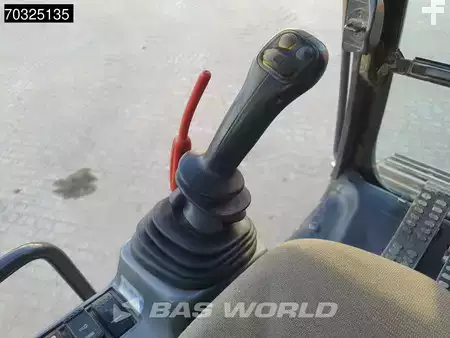 Escavadora de rastos 2016 Hitachi ZX300 LCN -6 Narrow (38)