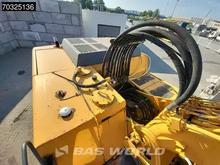 Beltegraver 2001 Liebherr R944 UHD - Extendable Undercarriage (27)