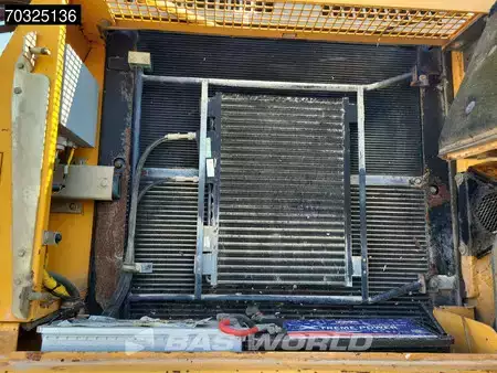 Beltegraver 2001 Liebherr R944 UHD - Extendable Undercarriage (33)