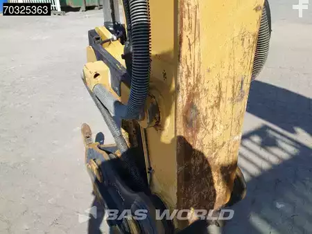 Mobilní bagry 2015 Caterpillar M320 F (13)