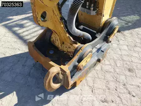 Mobilní bagry 2015 Caterpillar M320 F (15)