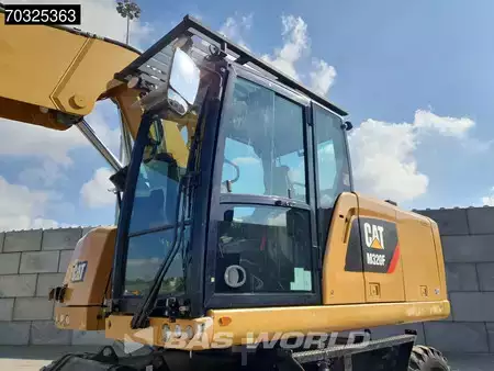 Mobilní bagry 2015 Caterpillar M320 F (24)