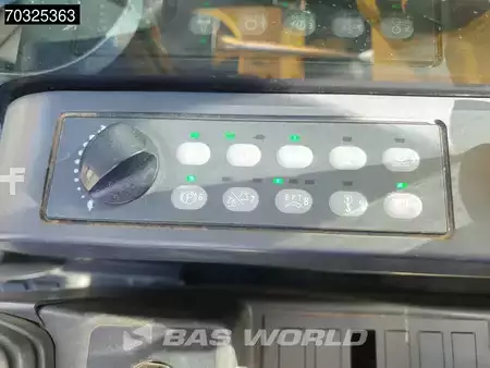 Mobilní bagry 2015 Caterpillar M320 F (40)