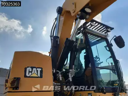 Mobilní bagry 2015 Caterpillar M320 F (8)