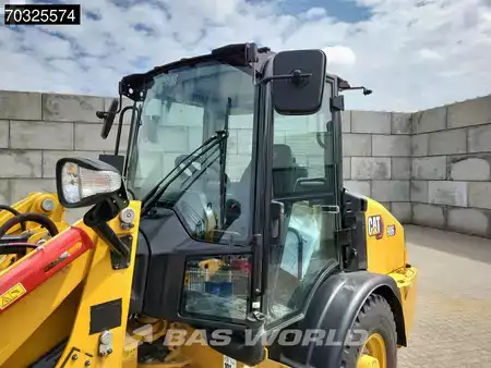 Kolové nakladače 2025 Caterpillar 906 - 14A (34)
