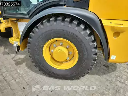 Kolové nakladače 2025 Caterpillar 906 - 14A (37)