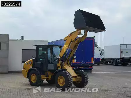 Kolové nakladače 2025 Caterpillar 906 - 14A (9)