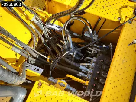 Mobil grävmaskin 2013 JCB JS200 W (24)