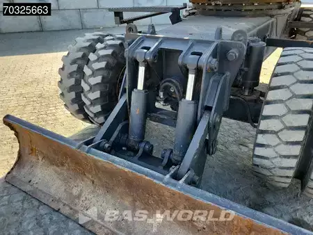 Mobil grävmaskin 2013 JCB JS200 W (33)