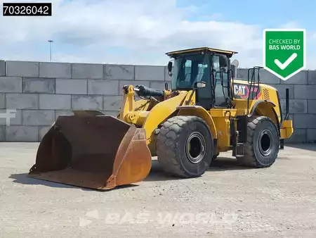 Carregadeira de rodas 2011 Caterpillar 966 K (1)