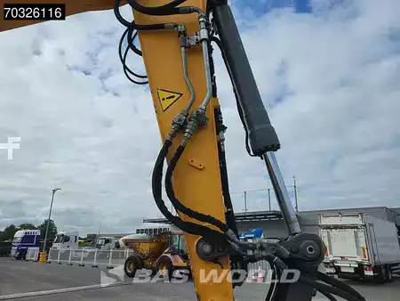 Korečková rýpadla 2017 Liebherr R922 LC (11)