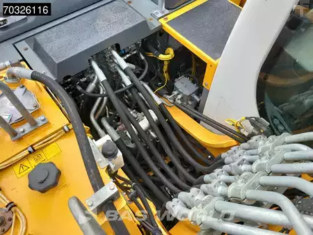 Korečková rýpadla 2017 Liebherr R922 LC (20)