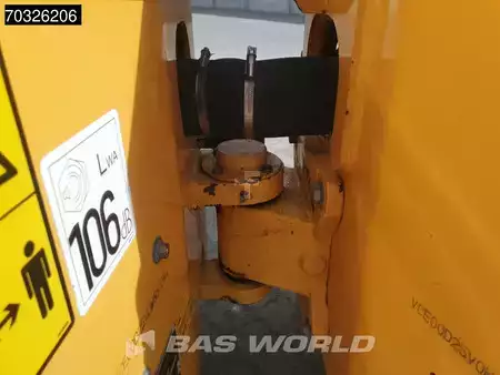 Compactadores monocilindros 2015 Volvo DD25 (16)