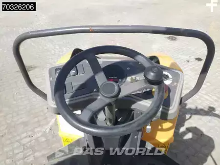 Compactadores monocilindros 2015 Volvo DD25 (22)