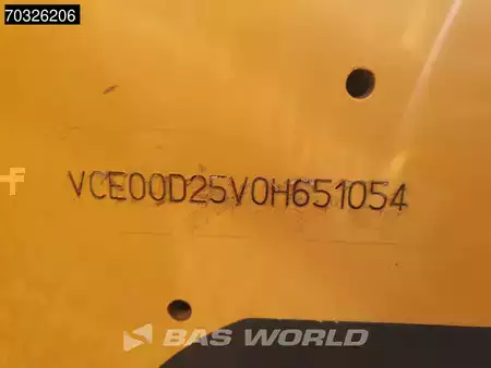 Compactadores monocilindros 2015 Volvo DD25 (27)