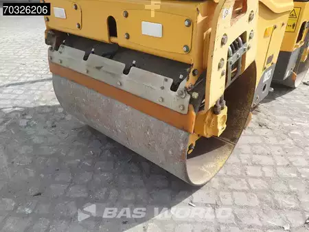 Compactadores monocilindros 2015 Volvo DD25 (7)
