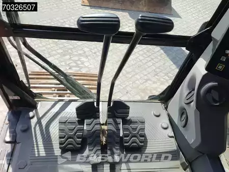 Escavadora de rastos 2019 Caterpillar 320 07B (39)