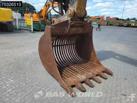 Korečková rýpadla 2018 Volvo EC380 E NL (16)