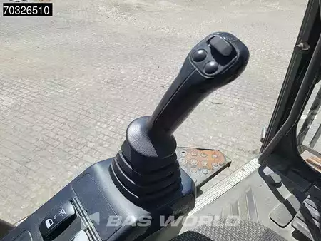 Korečková rýpadla 2018 Volvo EC380 E NL (39)