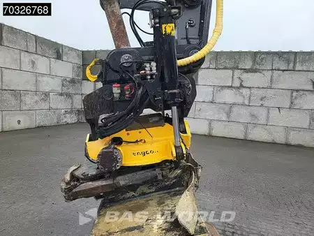 Korečková rýpadla 2017 Volvo EC250 E L (11)