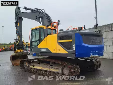 Korečková rýpadla 2017 Volvo EC250 E L (2)