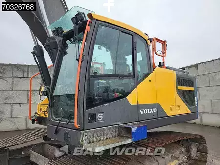 Korečková rýpadla 2017 Volvo EC250 E L (21)