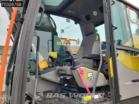 Korečková rýpadla 2017 Volvo EC250 E L (27)