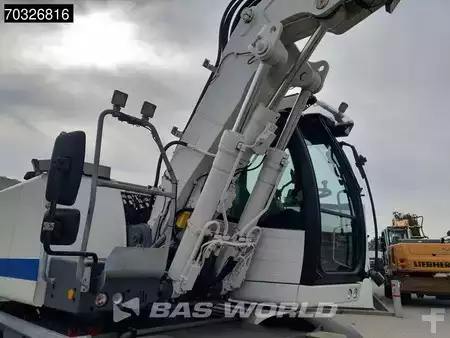 Mobil grävmaskin 2016 Liebherr A918 Litronic Engcon (15)
