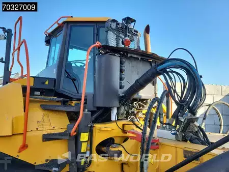Zalomené klouby-dampry  2019 Volvo A60 H Full Service History - CE (13)