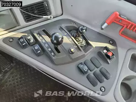 Zalomené klouby-dampry  2019 Volvo A60 H Full Service History - CE (32)