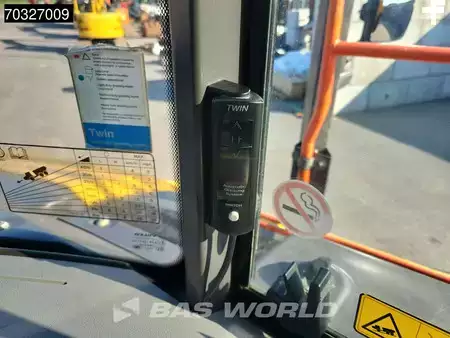 Zalomené klouby-dampry  2019 Volvo A60 H Full Service History - CE (40)