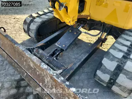 Minibagry 2019 Caterpillar 305 E2 3 Buckets (32)