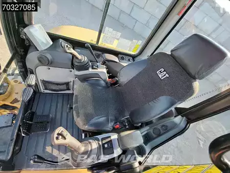 Minibagry 2019 Caterpillar 305 E2 3 Buckets (38)