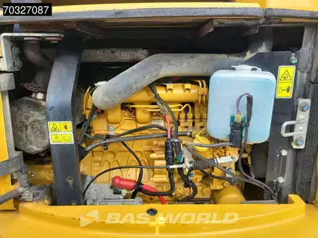Minibagry 2019 Caterpillar 305 E2 3 Buckets (22)