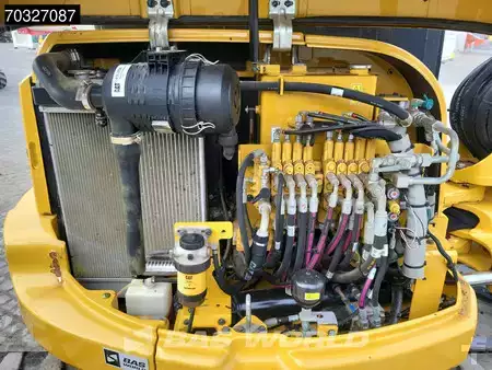 Minibagry 2019 Caterpillar 305 E2 3 Buckets (25)