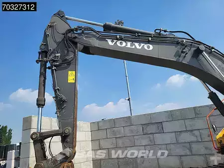 Hydraulic Excavators 2017 Volvo EC380 E L (7)