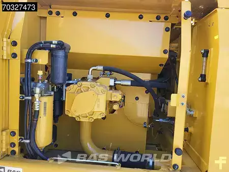 Pelles sur chenilles 2026 Caterpillar 324 (16)