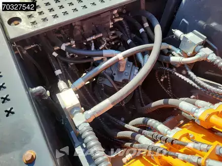 Escavatori cingolati 2020 Doosan DX225 LC-5 (22)