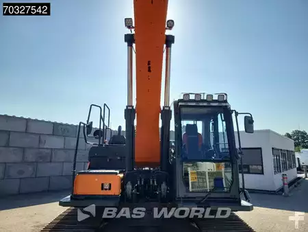 Escavatori cingolati 2020 Doosan DX225 LC-5 (8)