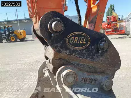 Pelles sur chenilles 2018 Hitachi ZX210 LC -6 (11)