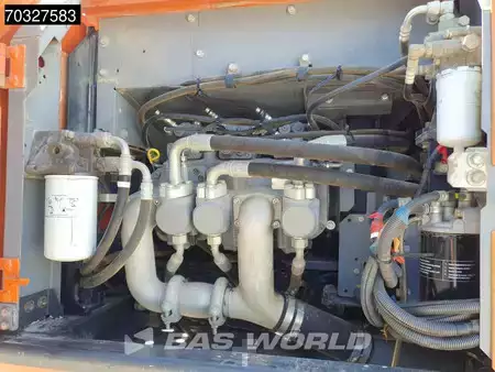 Pelles sur chenilles 2018 Hitachi ZX210 LC -6 (19)