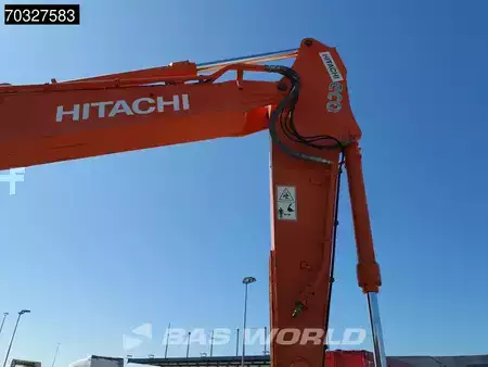 Pelles sur chenilles 2018 Hitachi ZX210 LC -6 (9)
