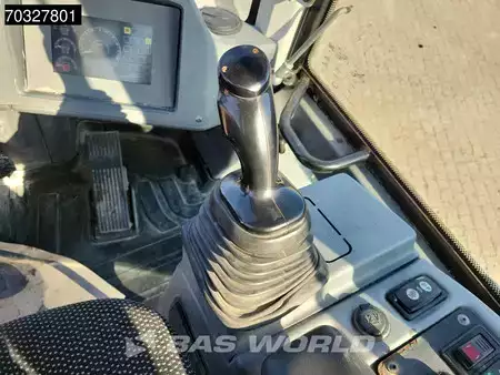 Kolové nakladače 2017 Liebherr L514 (32)