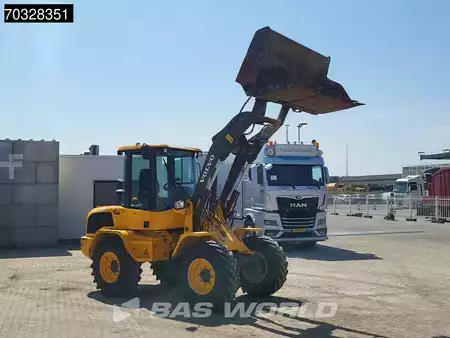 Kolové nakladače 2017 Volvo L35 G (17)