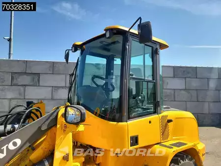Kolové nakladače 2017 Volvo L35 G (19)