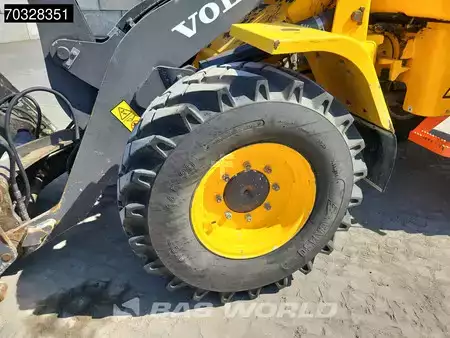 Kolové nakladače 2017 Volvo L35 G (26)