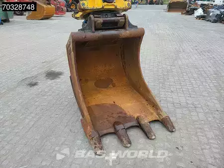 Escavadora de rastos 2019 Hitachi ZX250 LC -6 Roto + Bucket (14)