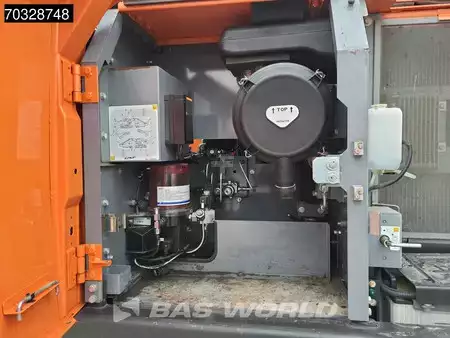 Escavadora de rastos 2019 Hitachi ZX250 LC -6 Roto + Bucket (18)