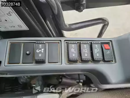 Escavadora de rastos 2019 Hitachi ZX250 LC -6 Roto + Bucket (39)