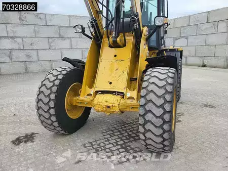 Carregadeira de rodas 2017 Caterpillar 918 M Bucket + Forks (14)